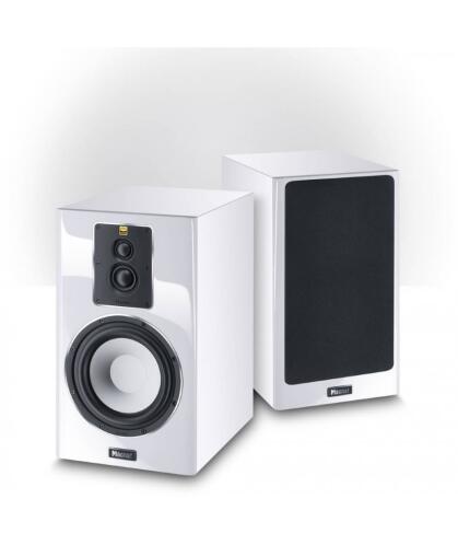 MAGNAT SIGNATURE 703 HIGH-END 3-WAY BOOKSHELF SPEAKER, WHITE